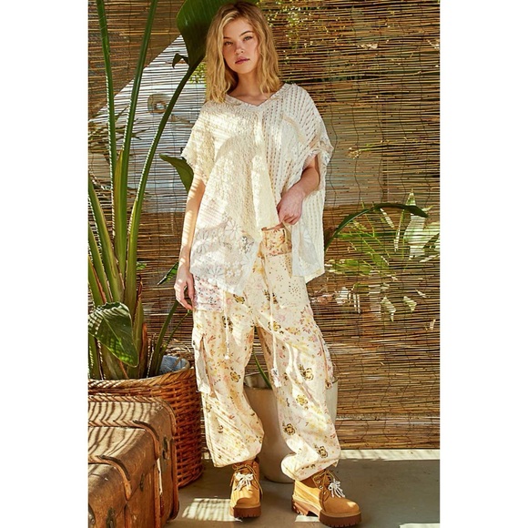 POL Cream Lace and Knit Short Sleeve Top - Picture 3 of 7